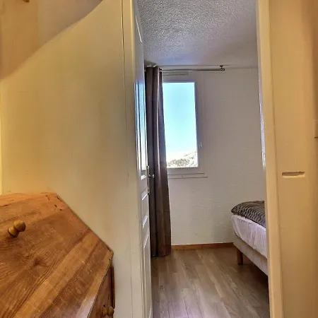 2 Pieces Au Pied Des Pistes Avec Balcon, Pour 4 Personnes - Fr-1-455-139 * La Plagne